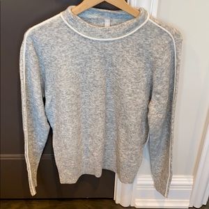 Athleta NEW Sweater - Size Small